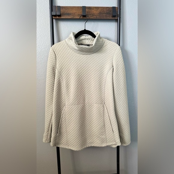 Stoic Women's Quilted Cowl Neck Pullover Sweater Long Sleeve in a Light Cream. - Picture 3 of 14